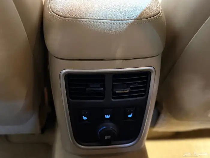 كرايزلر 2014 C300 (( بحالة ممتازة )) 19