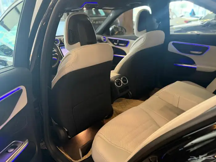 مرسيدس C200 2025 9