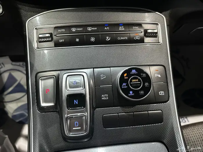 هونداي سنتافي موديل 2023 نص فل 11