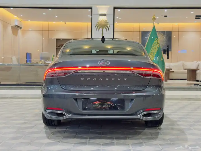 ازيرا فل كامل بطاقه جمركيه نظيف جدا 5