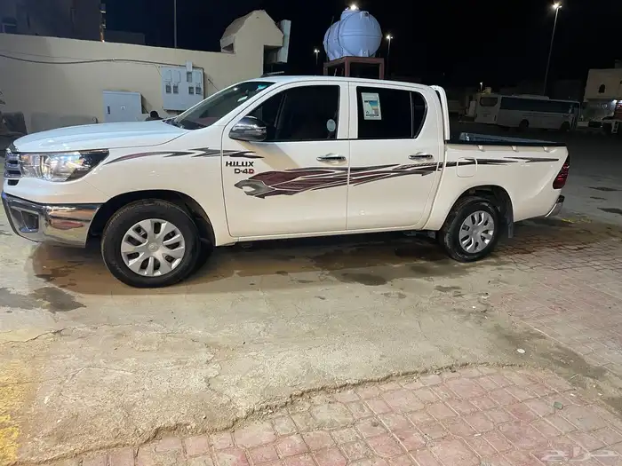 هايلوكس مديل 2023 ديزل بمهد الذهب 0