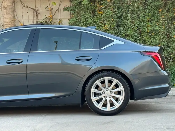 كاديلاك CT5 موديل 2022 فل كامل تحت الضمان والصيانة المجانية 57