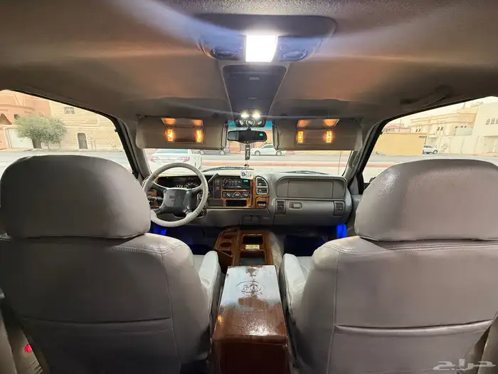 صالون 454 فئة الخمسين مخزن  نظيف جدا 53