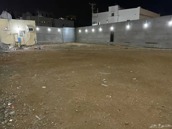 حوش للإيجار بحي بريمان 0