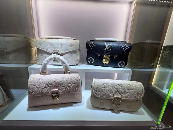 شنط براندات  شنط ماركة  شنط جوتشي   شنط لويس فوتون 54