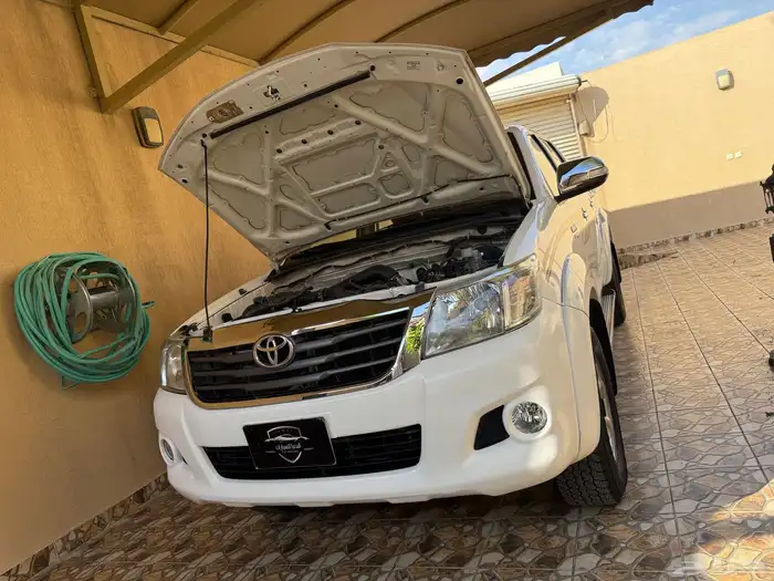 هايلوكس دبل غمارتين المديل 2012 قير عادي خليجي وكالة 75