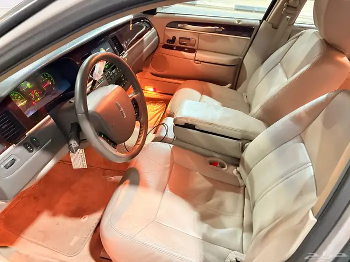 لنكون تاون كار 2011 مخزن 14