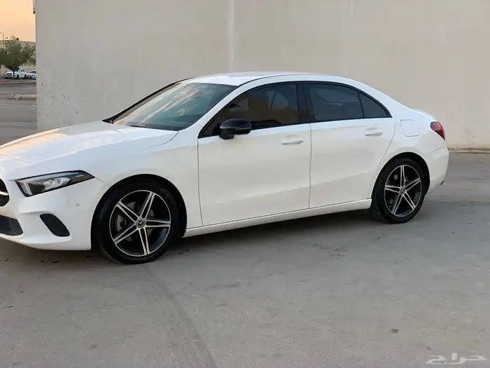 مرسيدس A200 2020 13