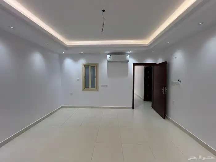 شقة 3 غرف جديدة للايجار حي شوران مكيفات راكبة 5