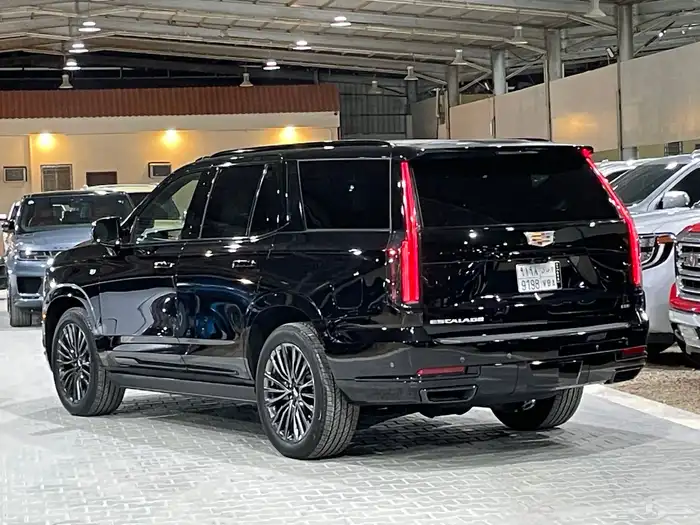 كاديلاك اسكاليد 2025 بلاتينيوم عداد (6 الاف) قمه بالنظافه 7