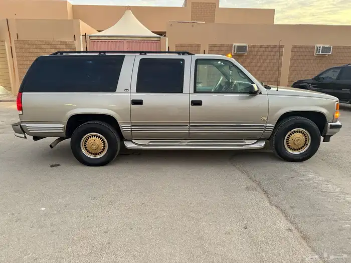 صالون 454 فئة الخمسين مخزن  نظيف جدا 10