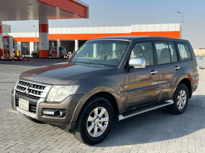 ميتسوبيشي باجيرو 2016 3