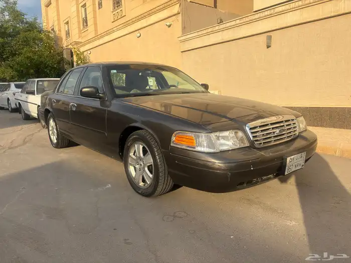 كراون فكتوريا P71 2006 ماشي 89 0