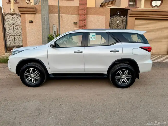 جيب فورشنر 2023 V6 1