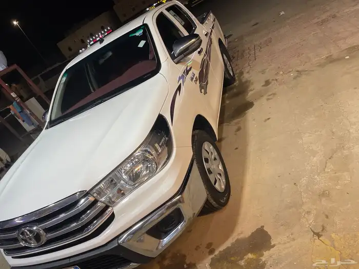 هايلوكس مديل 2023 ديزل بمهد الذهب 1