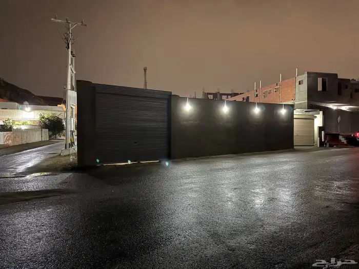 حوش للإيجار بحي بريمان 10