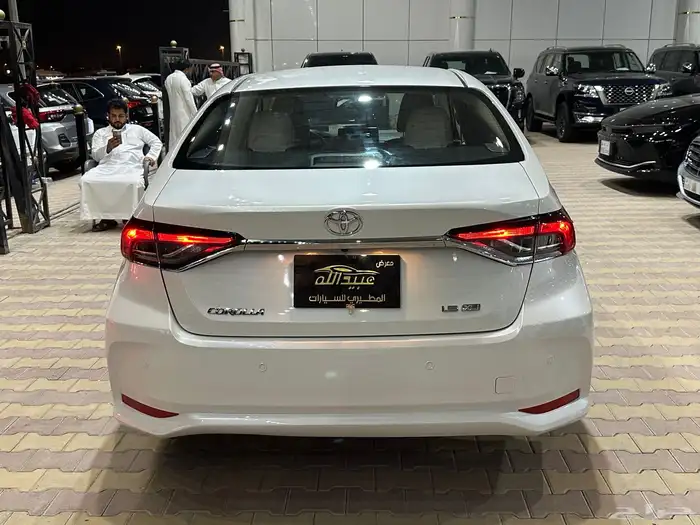 تويوتا كورولا موديل 2023 استاندر 18