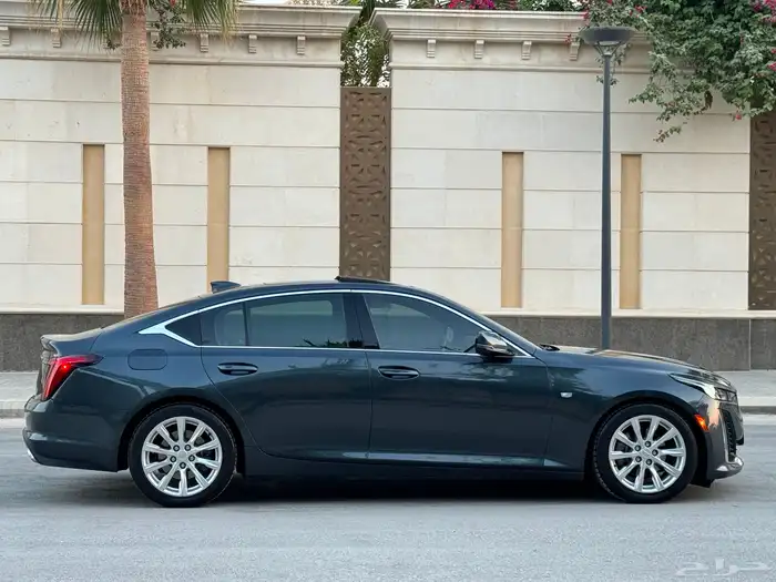 كاديلاك CT5 موديل 2022 فل كامل تحت الضمان والصيانة المجانية 23