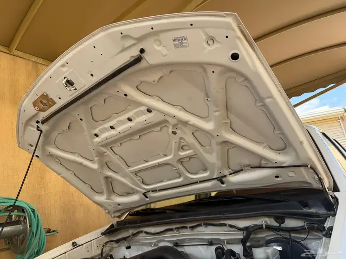 هايلوكس دبل غمارتين المديل 2012 قير عادي خليجي وكالة 95