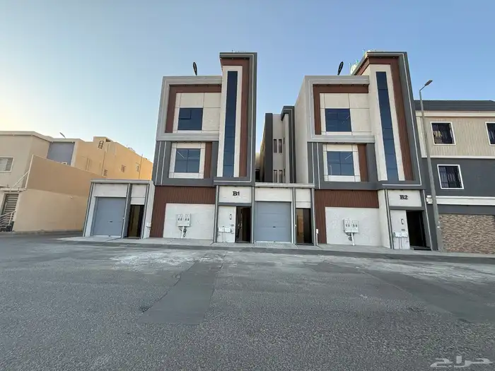 للبيع شقه علويه بمصعد وسطح خاص دره الموسى خميس مشيط 550الف 0