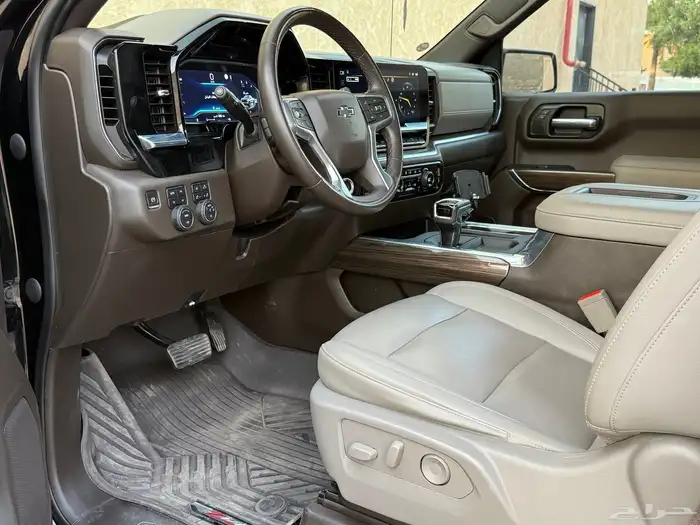 سلفرادو 2022 RST 21