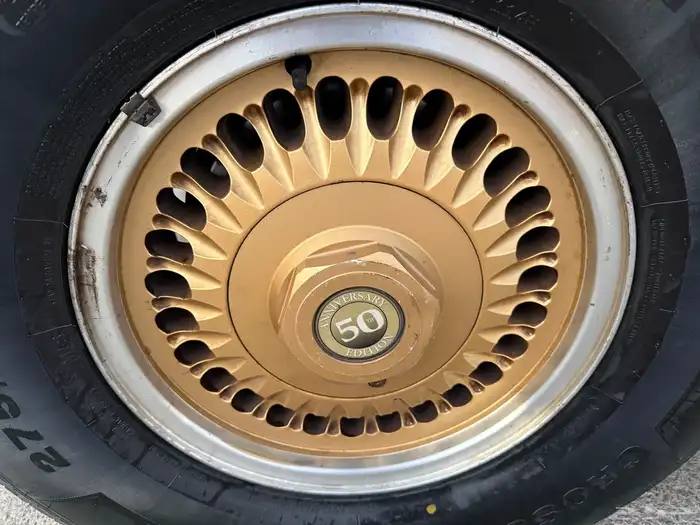 صالون 454 فئة الخمسين مخزن  نظيف جدا 23