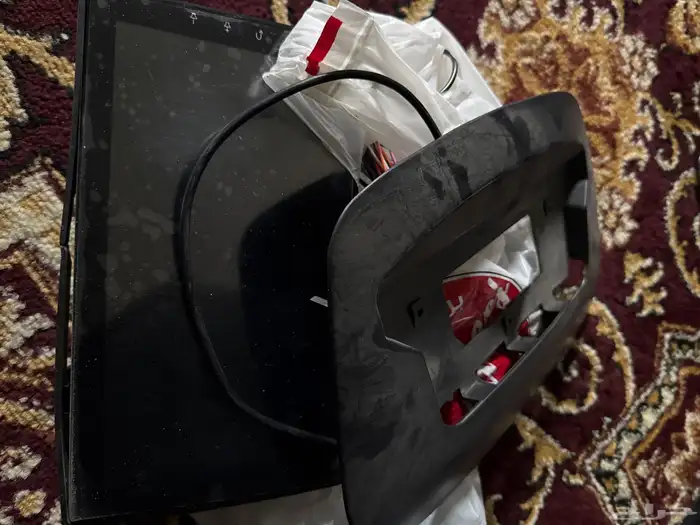 شاشة فلونس رينو 0