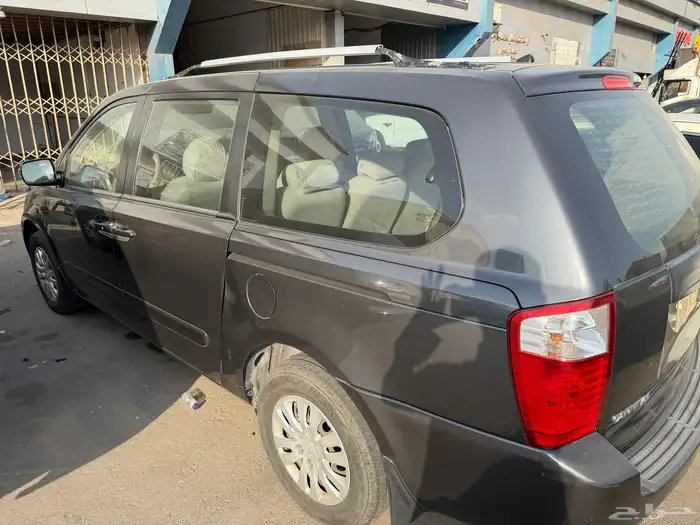 كيا كرنفال موديل 2015 6