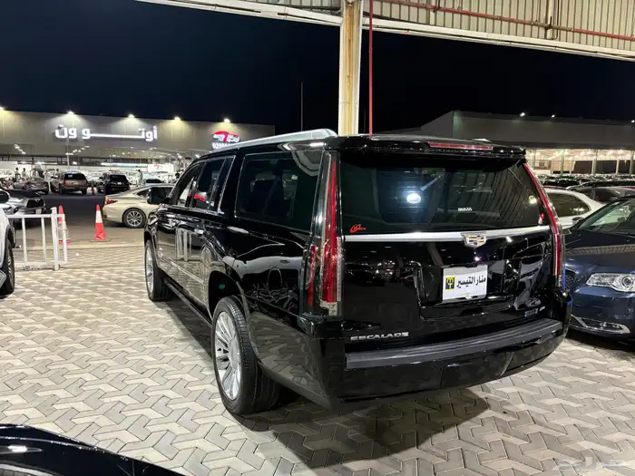 كاديلاك اسكاليد 2018 4