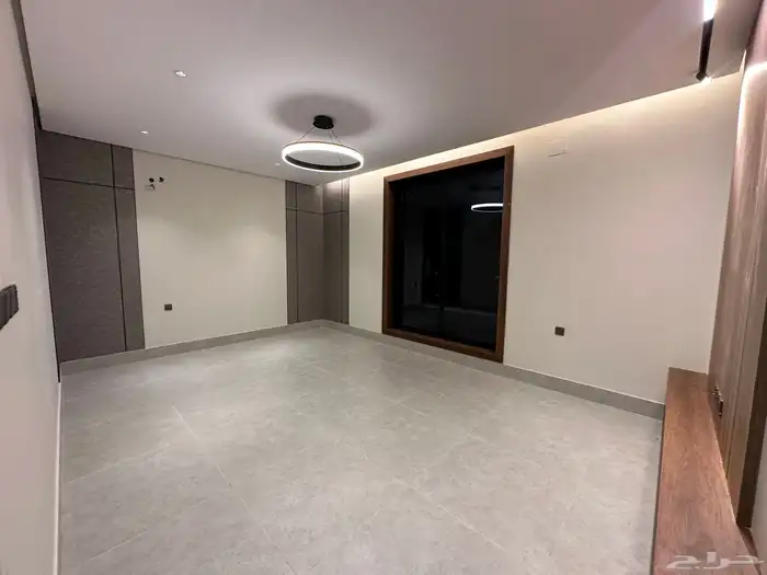 شقه ارضيه للبيع حي الاخضر من 6 غرف وصاله وحوش وسيع 11