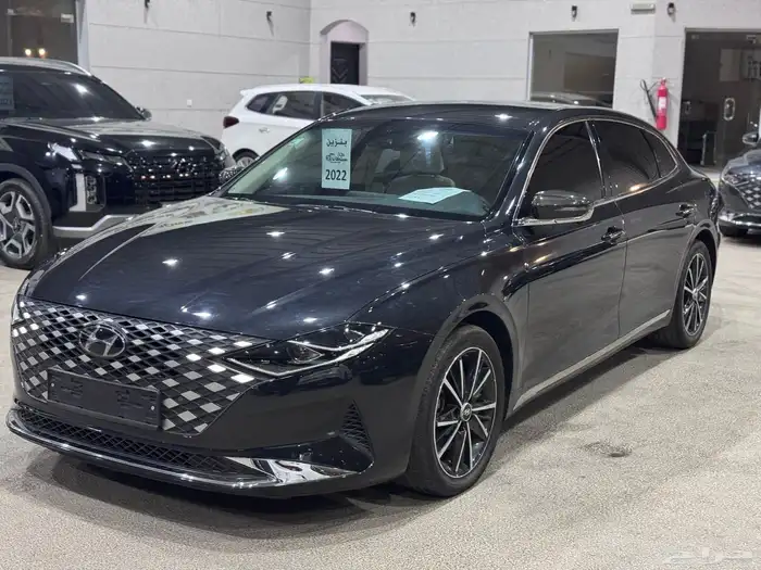 ازيرا 2022 فل كامل ( 6 سلندر ) ب 73 الف مسجل . 1