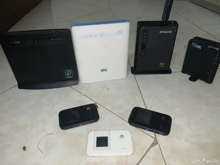 أحجار كريمة مع جهاز روتر 1