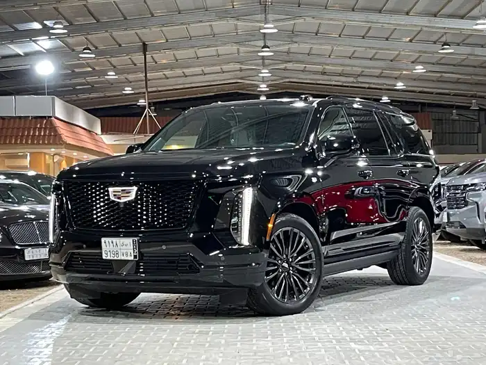 كاديلاك اسكاليد 2025 بلاتينيوم عداد (6 الاف) قمه بالنظافه 2