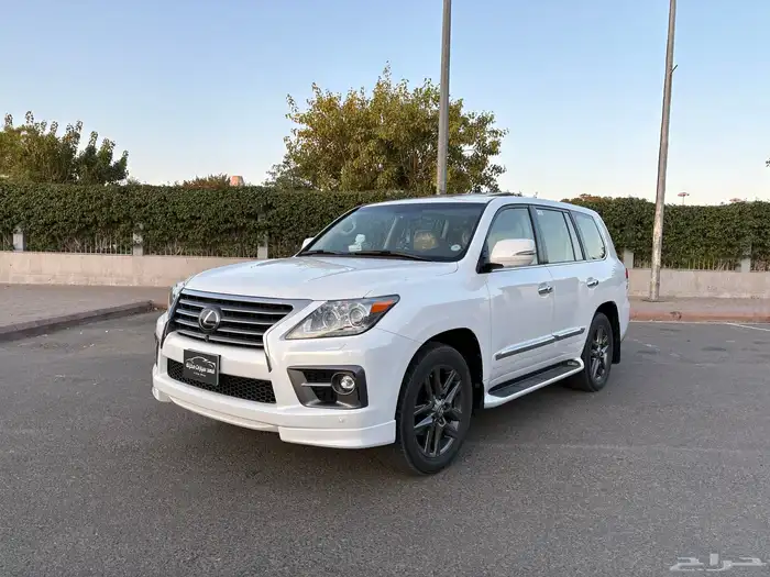 جيب لكزس 2015 سعودي مخزن 0