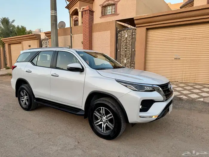 جيب فورشنر 2023 V6 7