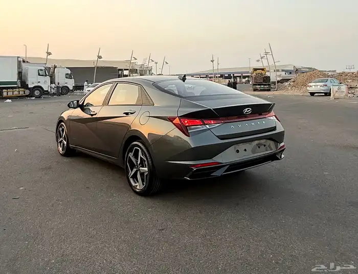 هونداي النترا 2021 ( بنزين ) فل كامل بدون فتحه للبيع 5