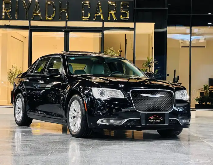 كرايزلر 2016 V6 ( بحالة ممتازة ) 0