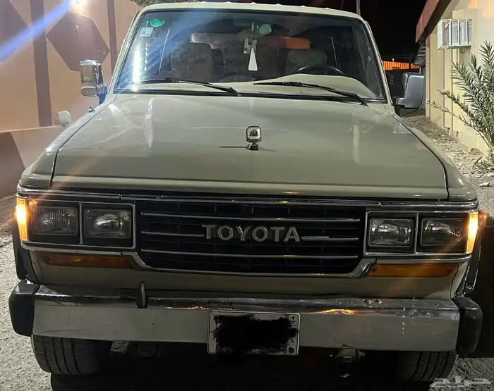 صالون 89 شنطه محركات نظيفه ومشروطه مجدد ومفحوص 0