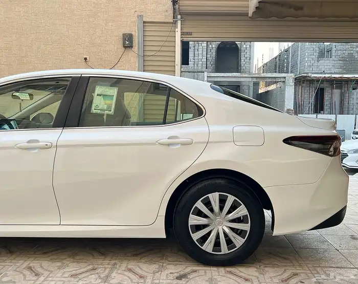 تويوتا كامري 2022 LE عداد 41 شد بلد 9