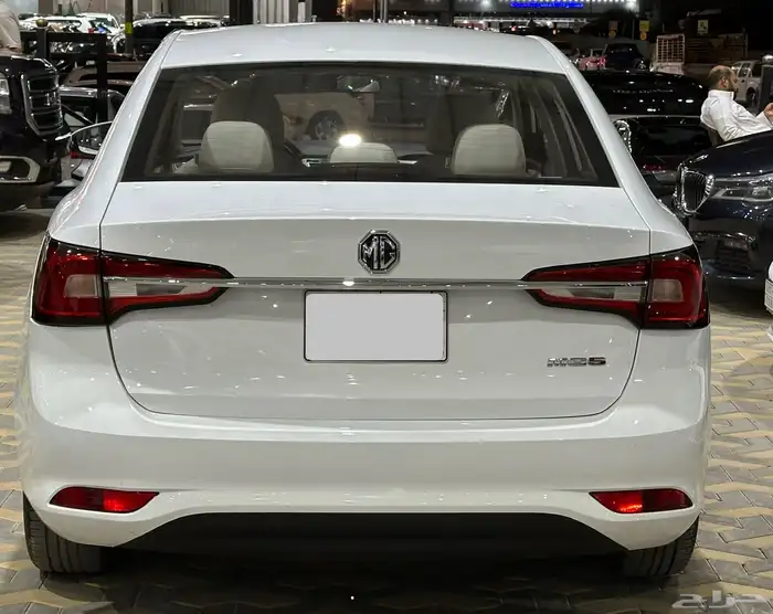 ام جي5 MG5 استاندر 2022 12