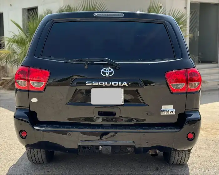 تويوتا سكويا 2015 دبل SR5 11