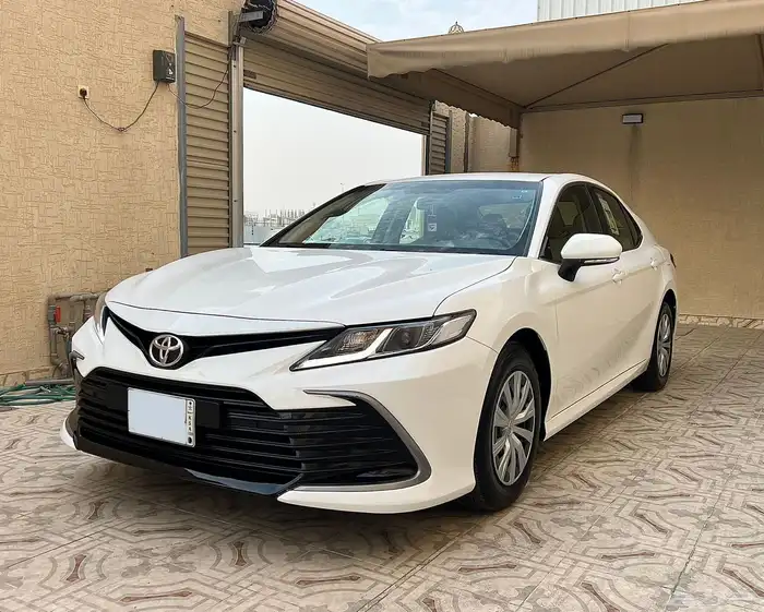 تويوتا كامري 2022 LE عداد 41 شد بلد 2