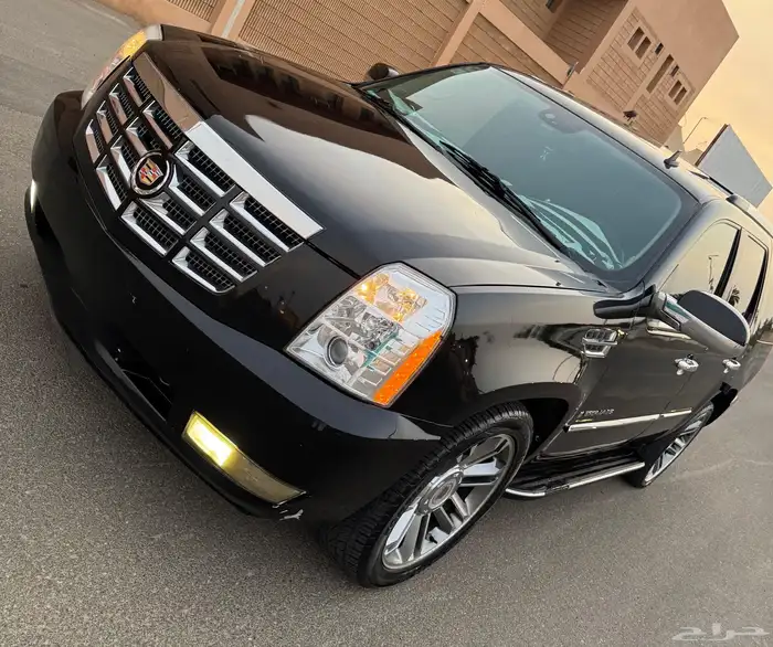 كاديلاك سكاليد 2008 1