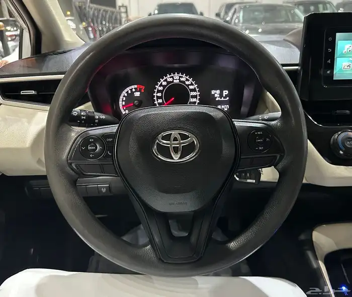 تويوتا كورولا موديل 2023 استاندر 8