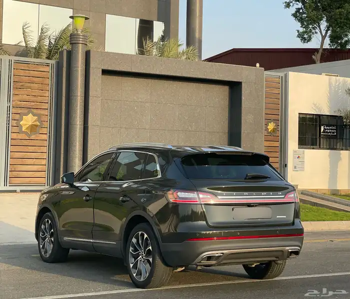 لنكولن - نوتيلوس - 2022 - سعودي 4