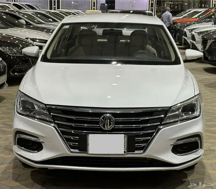 ام جي5 MG5 استاندر 2022 0