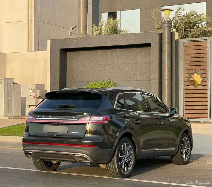 لنكولن - نوتيلوس - 2022 - سعودي 3