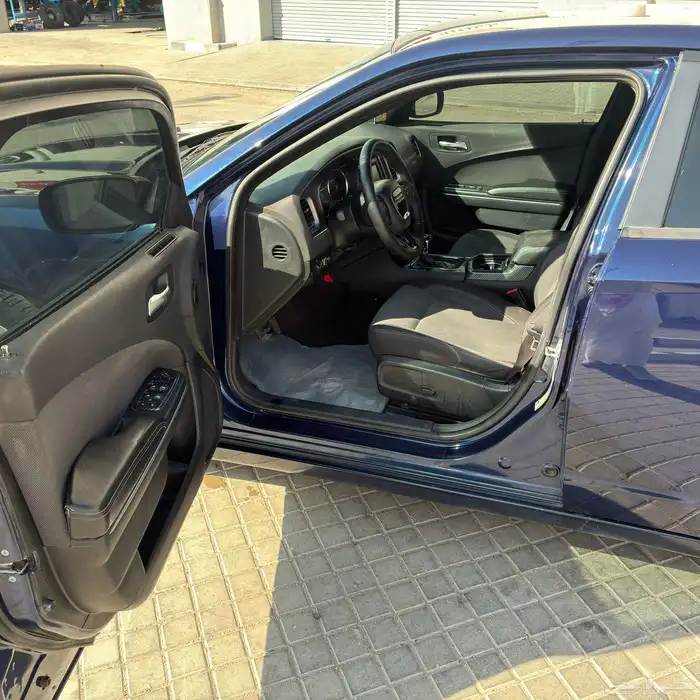 دودج تشارجر v6 17