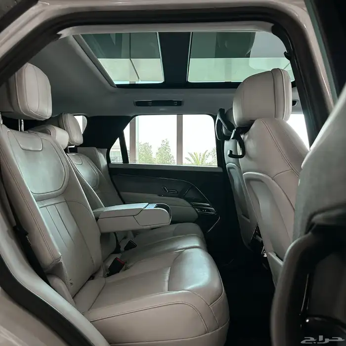 رنج روفر سبورت 2024 15