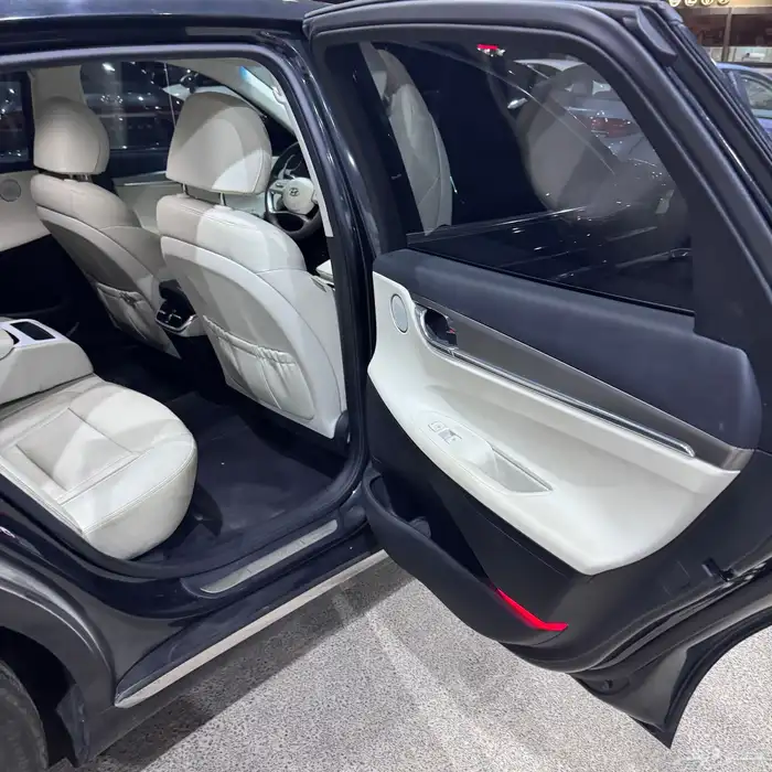 ازيرا 2022 فل كامل ( 6 سلندر ) ب 73 الف مسجل . 17